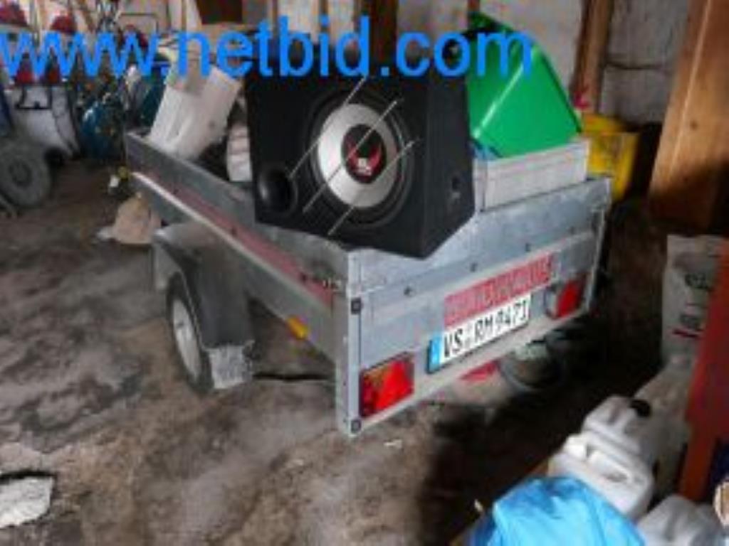 1 sztuka sprzętu czyszczącego i przyczepa samochodowa-3