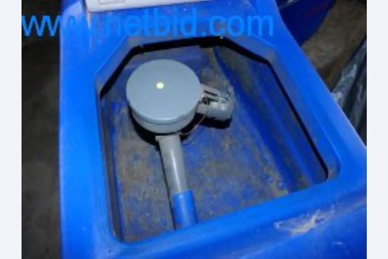 1 reinigingsmiddel en autotrailer-40