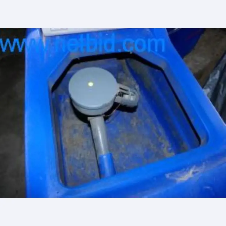 1 reinigingsmiddel en autotrailer-40