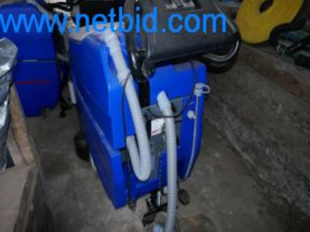 1 sztuka sprzętu czyszczącego i przyczepa samochodowa-43