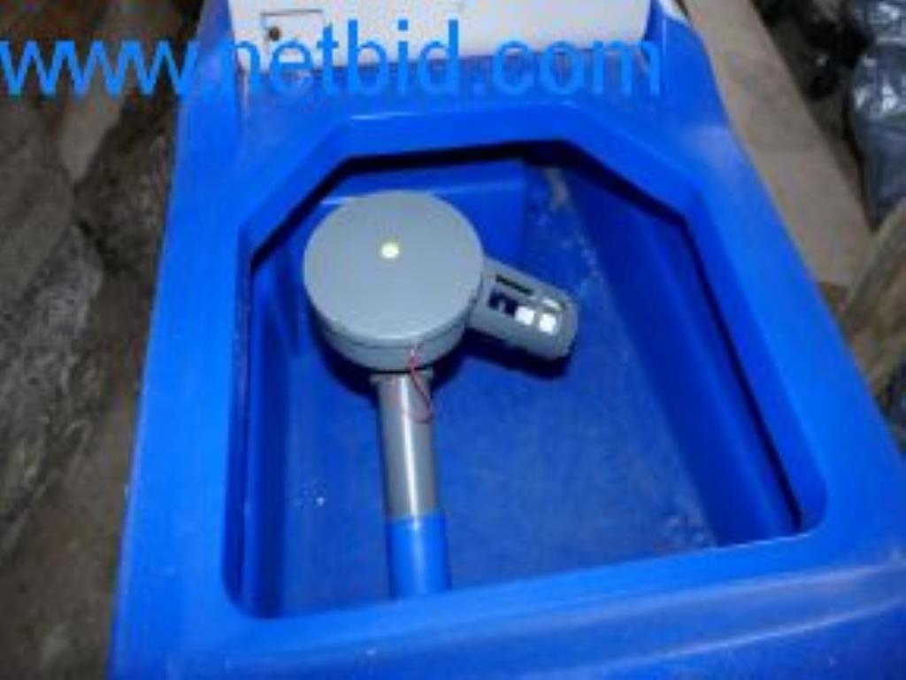 1 sztuka sprzętu czyszczącego i przyczepa samochodowa-45