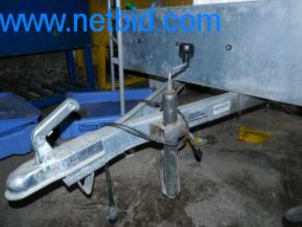 1 sztuka sprzętu czyszczącego i przyczepa samochodowa-6