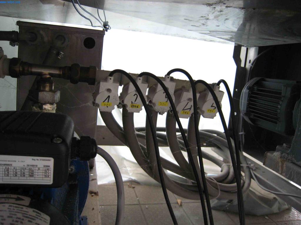 Commercial pass-through dishwasher-6