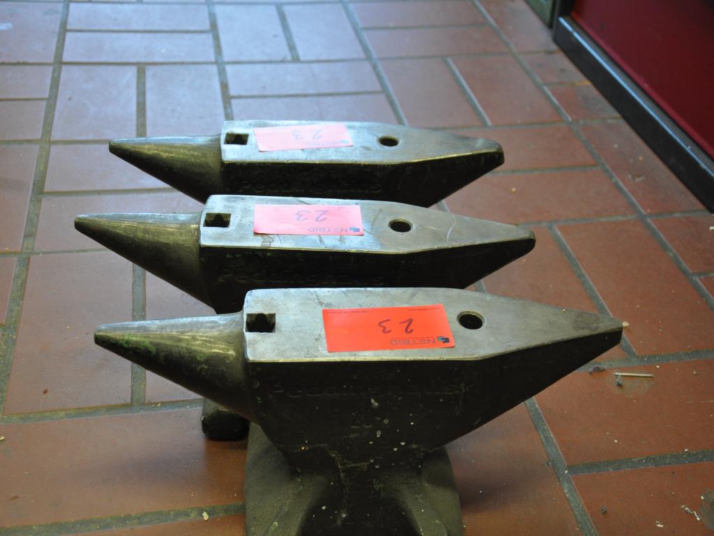 Well-maintained items from a training workshop (construction) -2