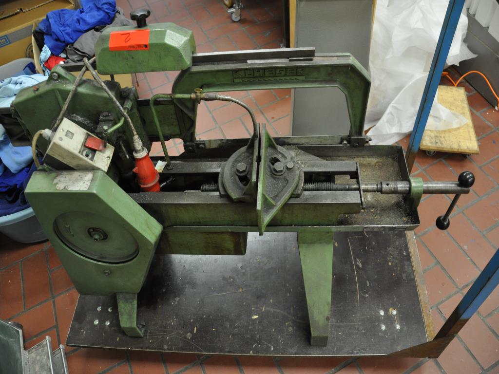 Gepflegte Gegenstände aus einer Lehrwerkstatt (Bautechnik)-2