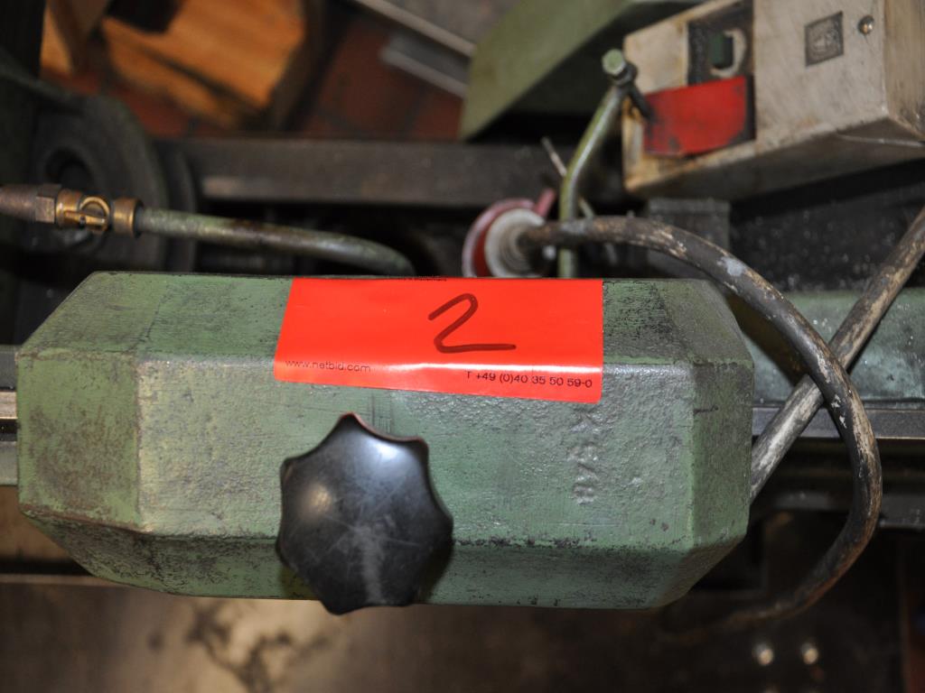 Gepflegte Gegenstände aus einer Lehrwerkstatt (Bautechnik)-3