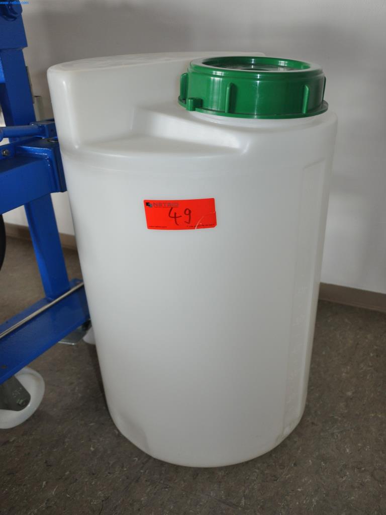 Gepflegte Gegenstände aus einer Lehrwerkstatt (Bautechnik)-3