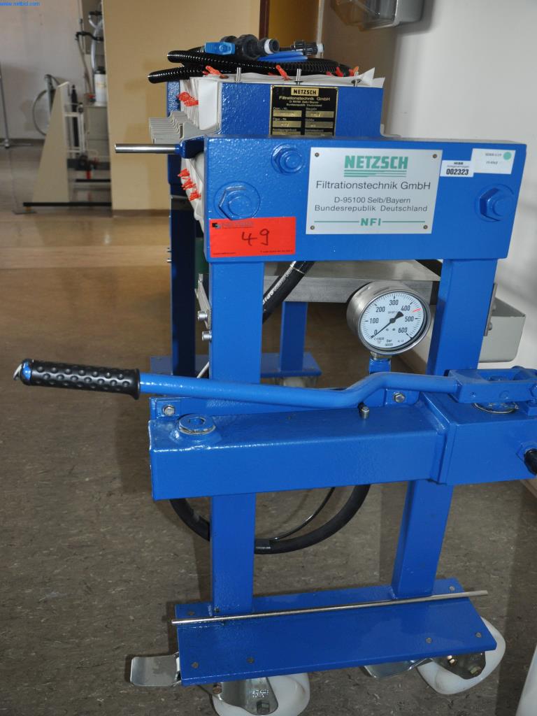 Gepflegte Gegenstände aus einer Lehrwerkstatt (Bautechnik)-4