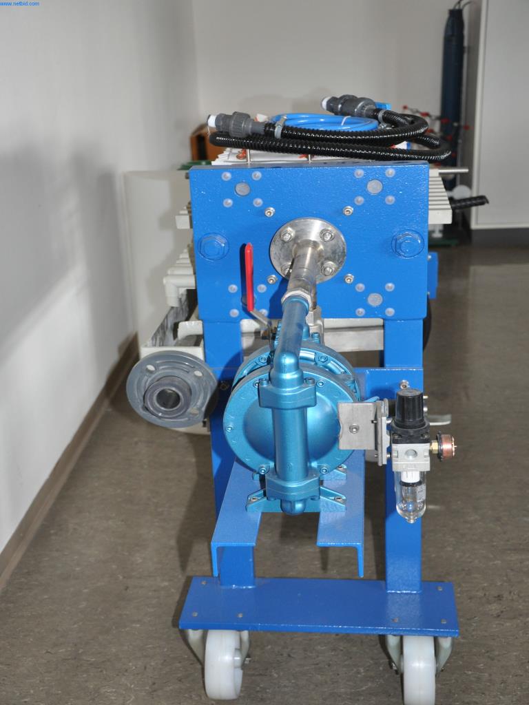 Gepflegte Gegenstände aus einer Lehrwerkstatt (Bautechnik)-6