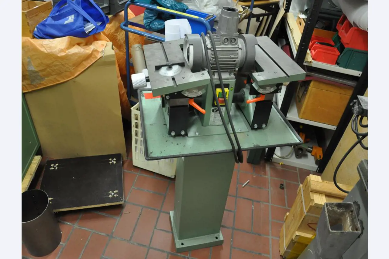 Well-maintained items from a training workshop (construction) -1