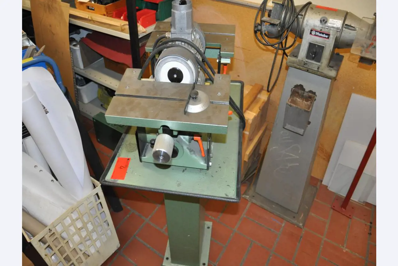 Well-maintained items from a training workshop (construction) -3