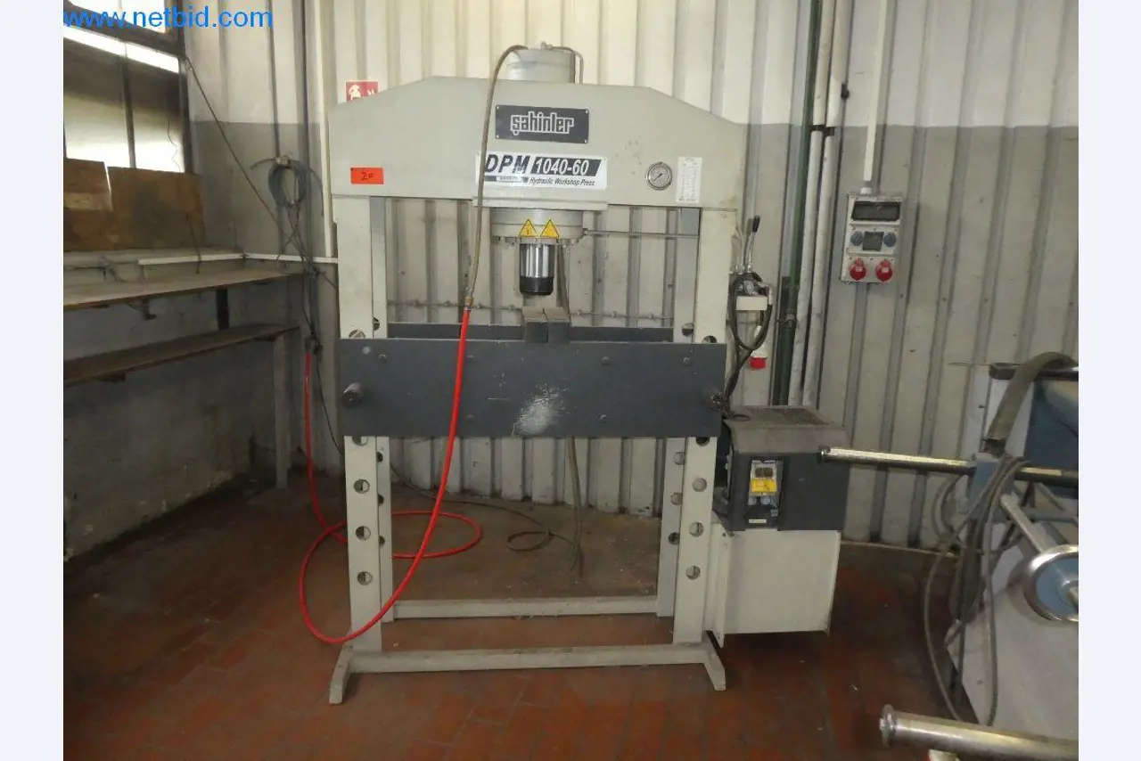 Material de explotación y oficina Construcción metálica-1