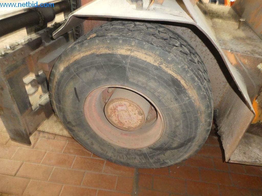 Sprzęt operacyjny i biurowy Konstrukcje metalowe-12