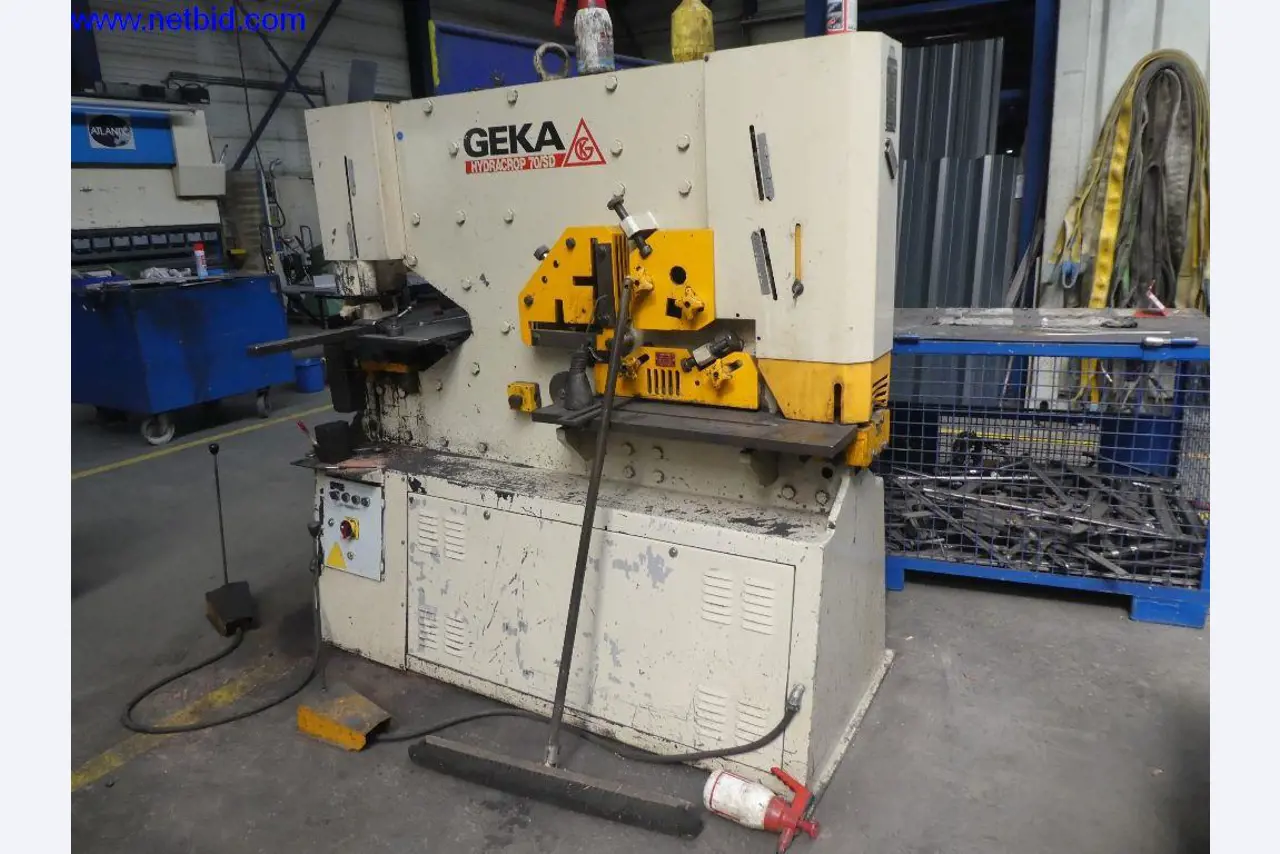Equipamento operacional e de escritório (construção em aço e metal)-2