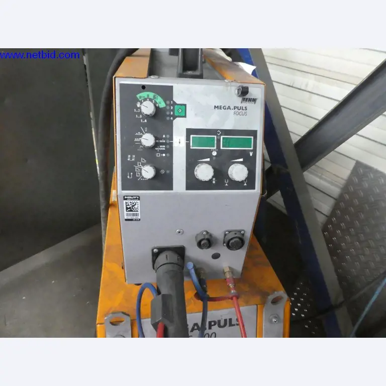 Equipamento operacional e de escritório (construção em aço e metal)-2