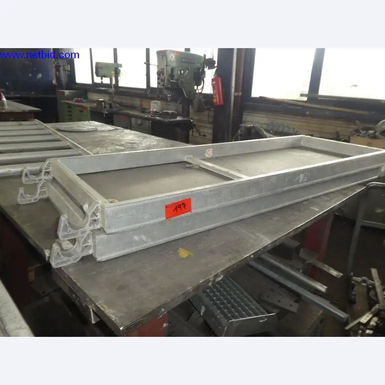 Equipamento operacional e de escritório (construção em aço e metal)-3