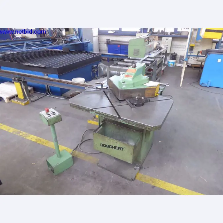 Equipamento operacional e de escritório (construção em aço e metal)-1