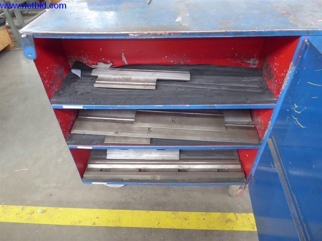 Equipamento operacional e de escritório (construção em aço e metal)-9