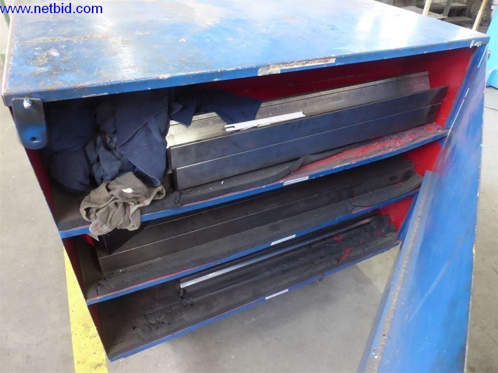 Equipamento operacional e de escritório (construção em aço e metal)-10