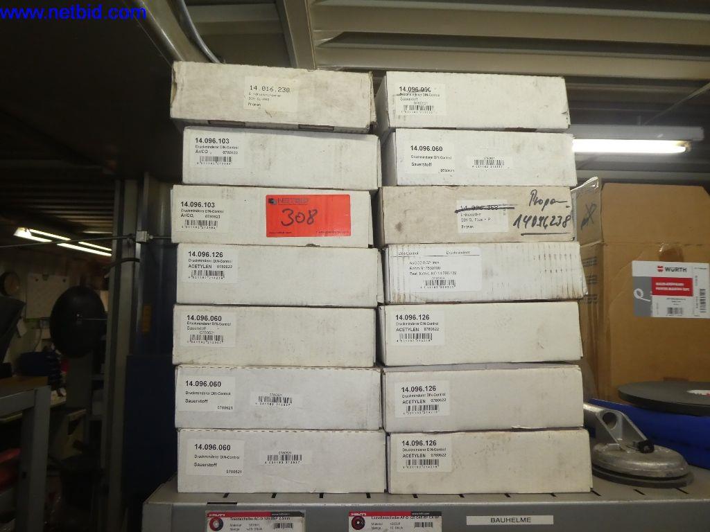 Equipamento operacional e de escritório (construção em aço e metal)-3