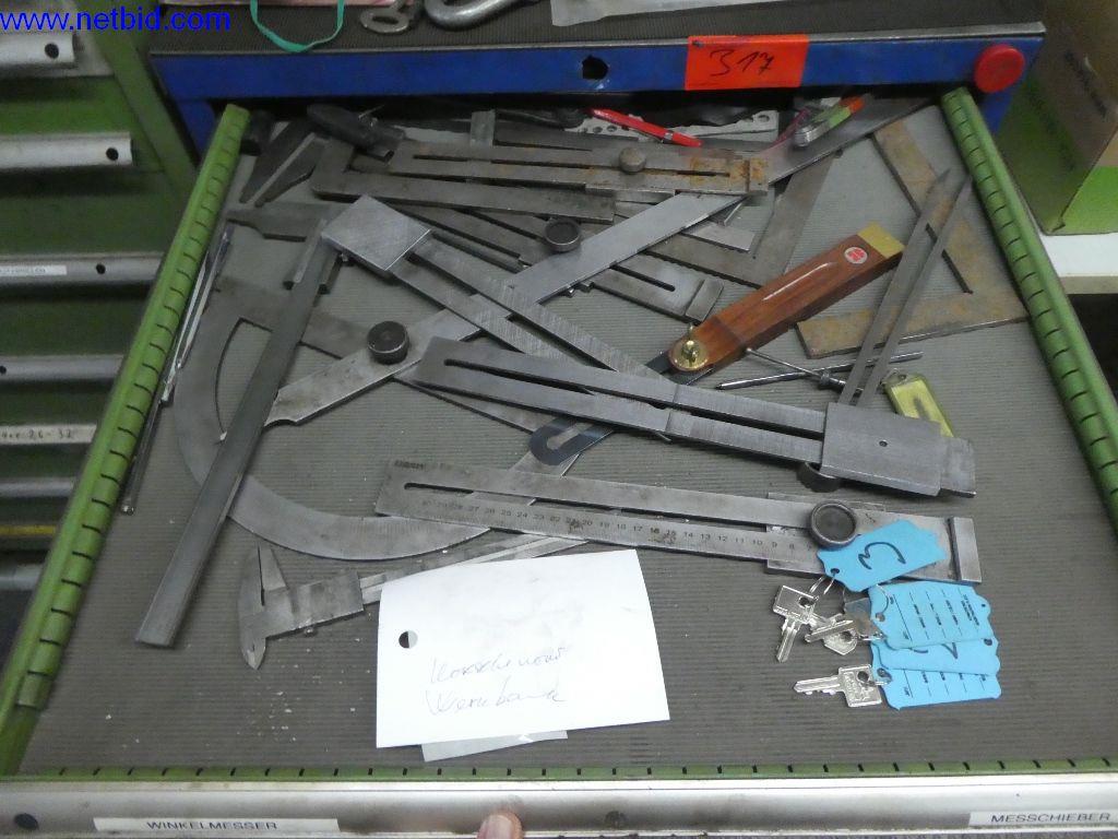 Equipamento operacional e de escritório (construção em aço e metal)-2