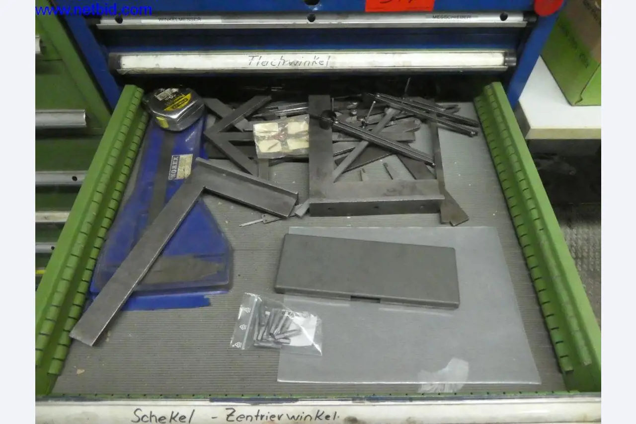 Equipamento operacional e de escritório (construção em aço e metal)-4