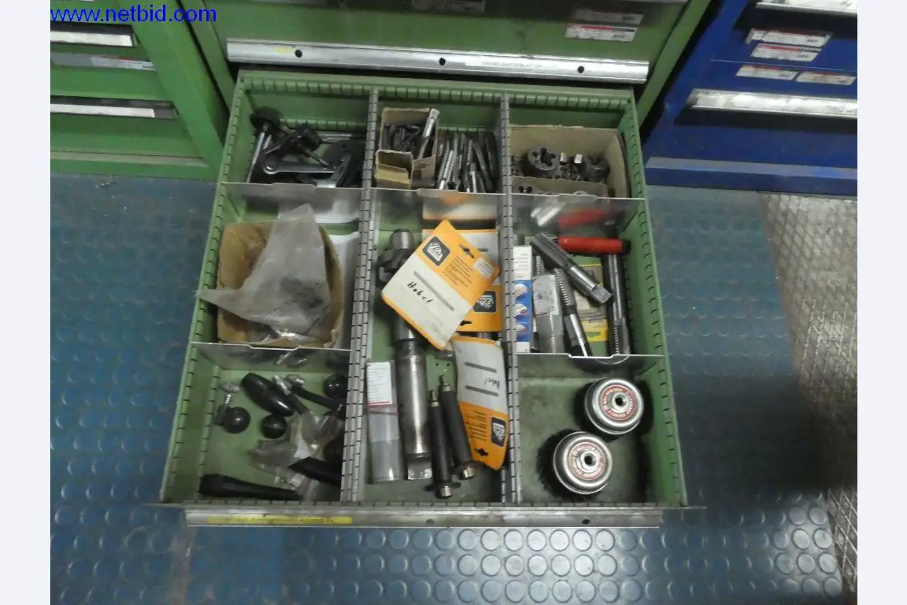 Equipamento operacional e de escritório (construção em aço e metal)-5