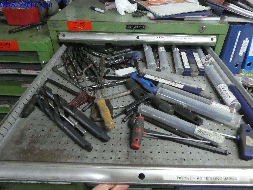 Equipamento operacional e de escritório (construção em aço e metal)-6