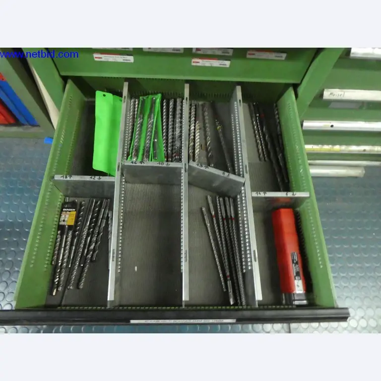 Equipamento operacional e de escritório (construção em aço e metal)-10