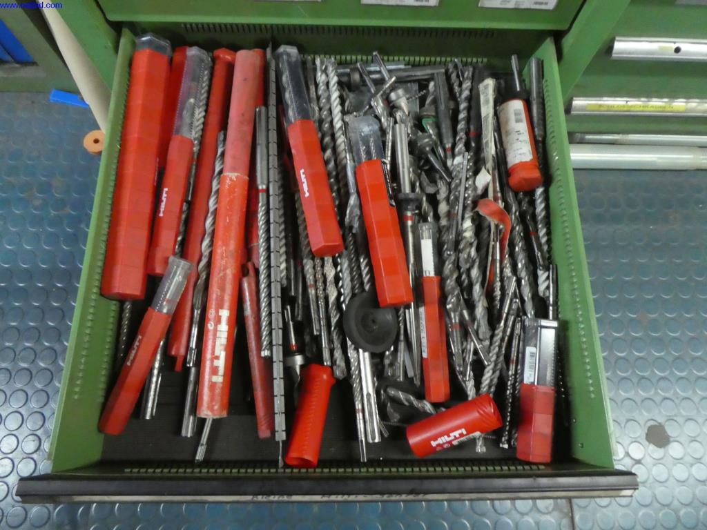 Equipamento operacional e de escritório (construção em aço e metal)-11