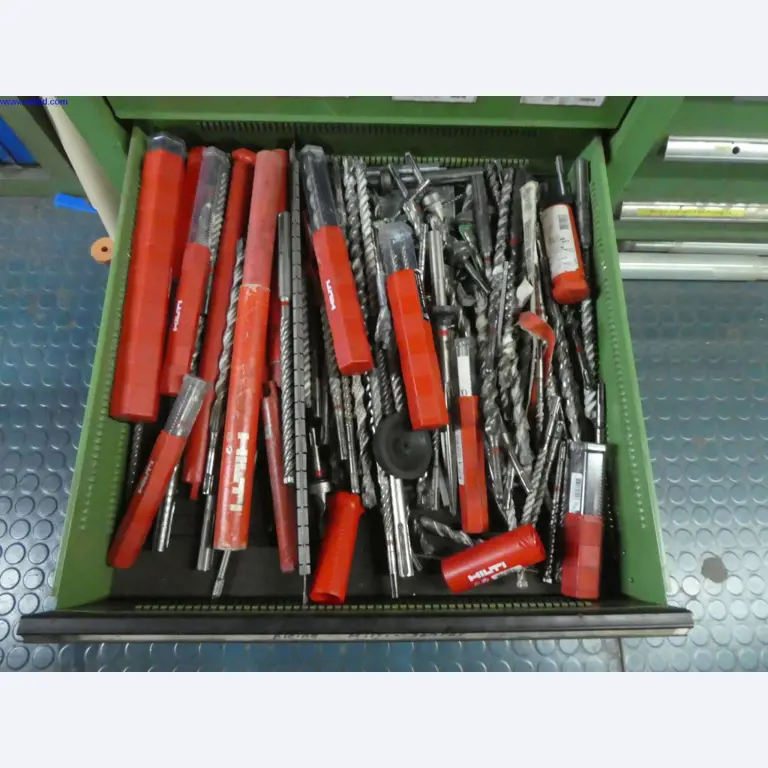 Equipamento operacional e de escritório (construção em aço e metal)-11