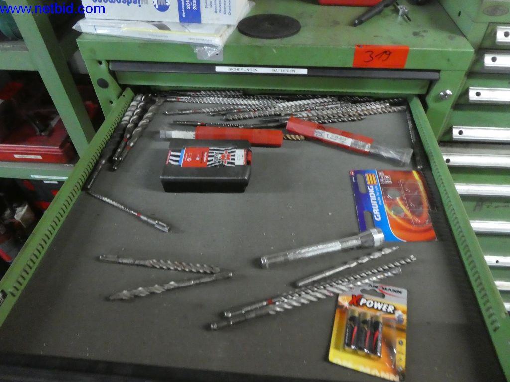 Equipamento operacional e de escritório (construção em aço e metal)-4