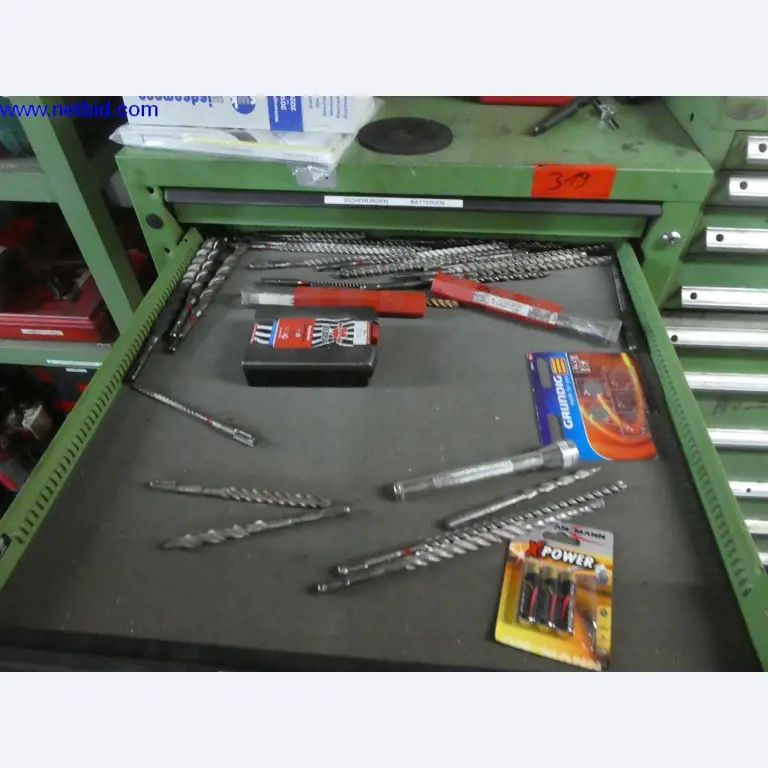 Equipamento operacional e de escritório (construção em aço e metal)-4