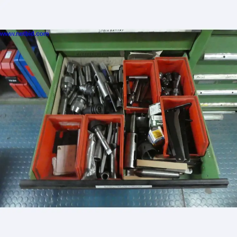 Equipamento operacional e de escritório (construção em aço e metal)-9