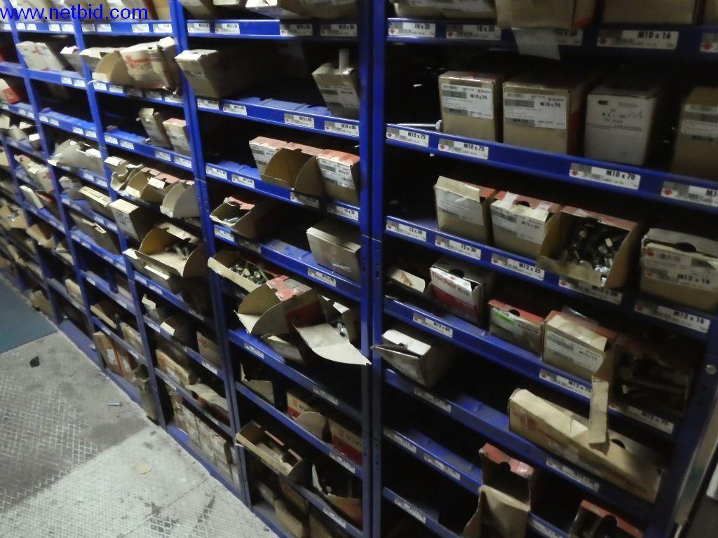 Equipamento operacional e de escritório (construção em aço e metal)-12