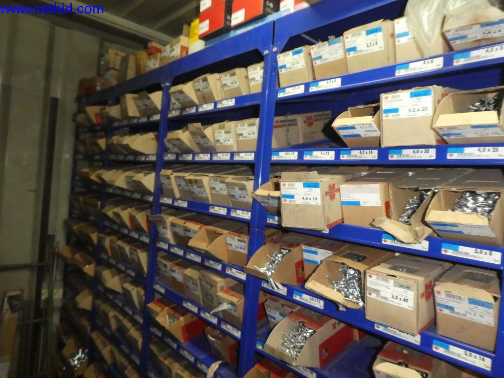 Equipamento operacional e de escritório (construção em aço e metal)-6