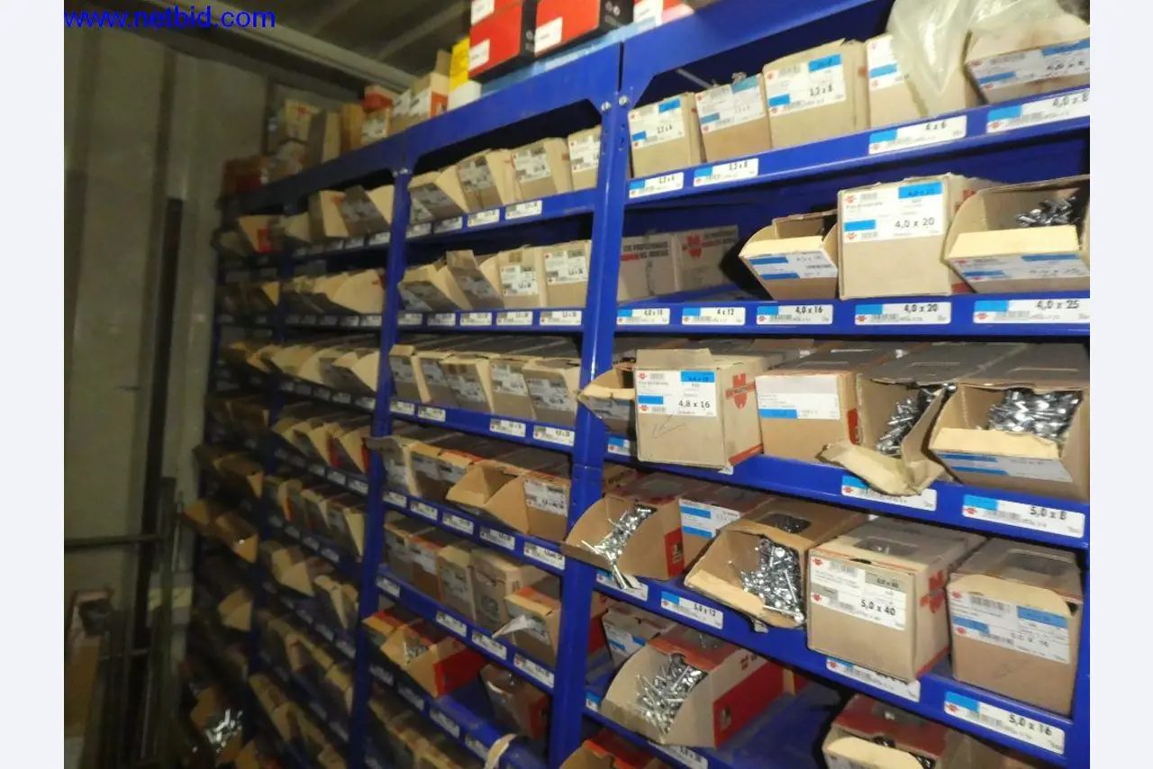 Equipamento operacional e de escritório (construção em aço e metal)-6