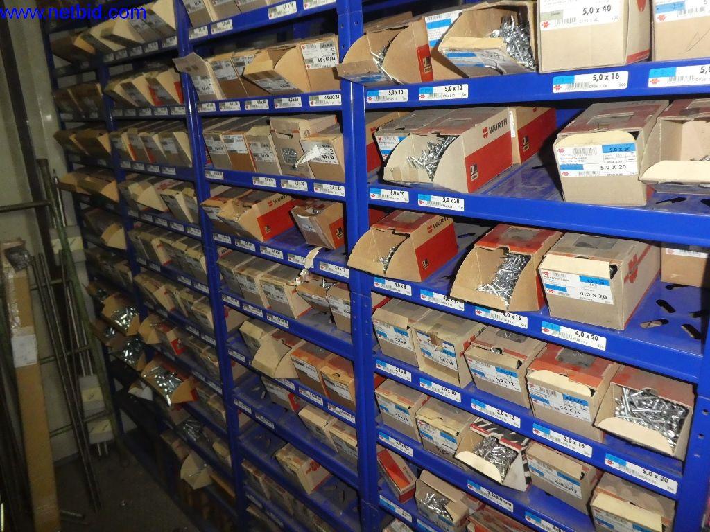 Equipamento operacional e de escritório (construção em aço e metal)-7