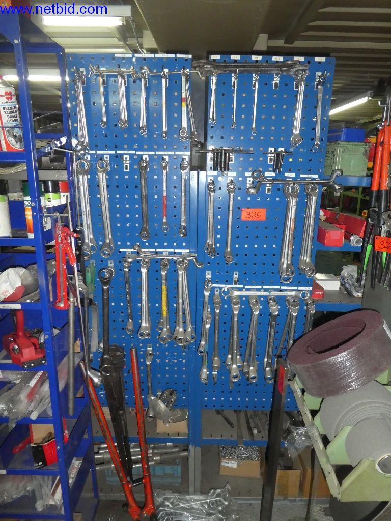 Equipamento operacional e de escritório (construção em aço e metal)-1