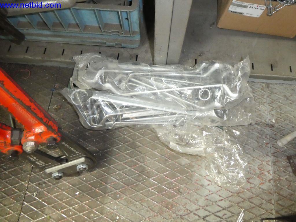 Equipamento operacional e de escritório (construção em aço e metal)-3