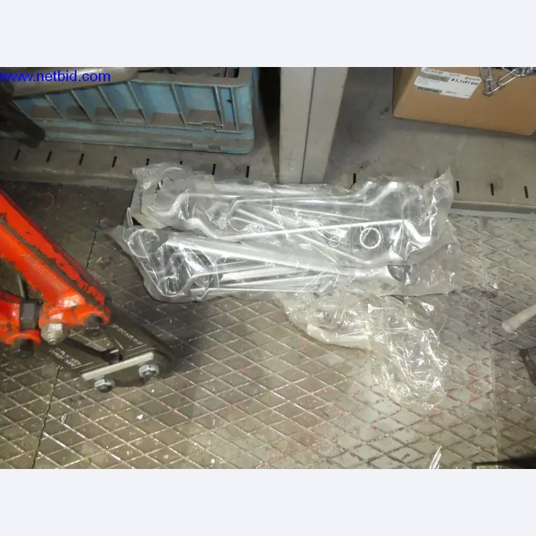 Equipamento operacional e de escritório (construção em aço e metal)-3