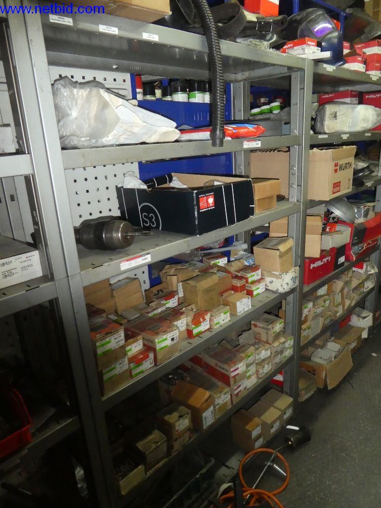 Equipamento operacional e de escritório (construção em aço e metal)-12