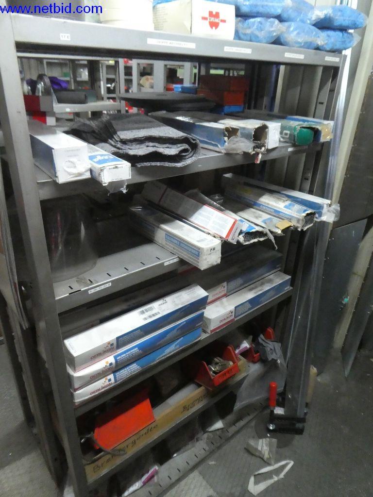 Equipamento operacional e de escritório (construção em aço e metal)-3