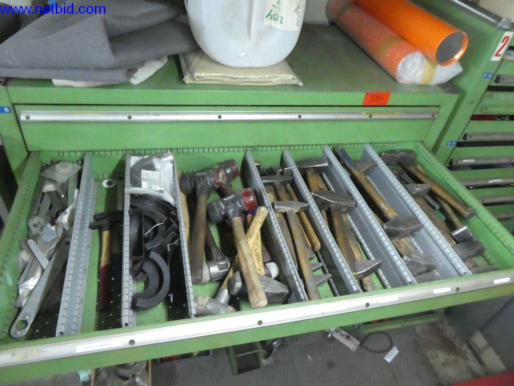 Equipamento operacional e de escritório (construção em aço e metal)-1