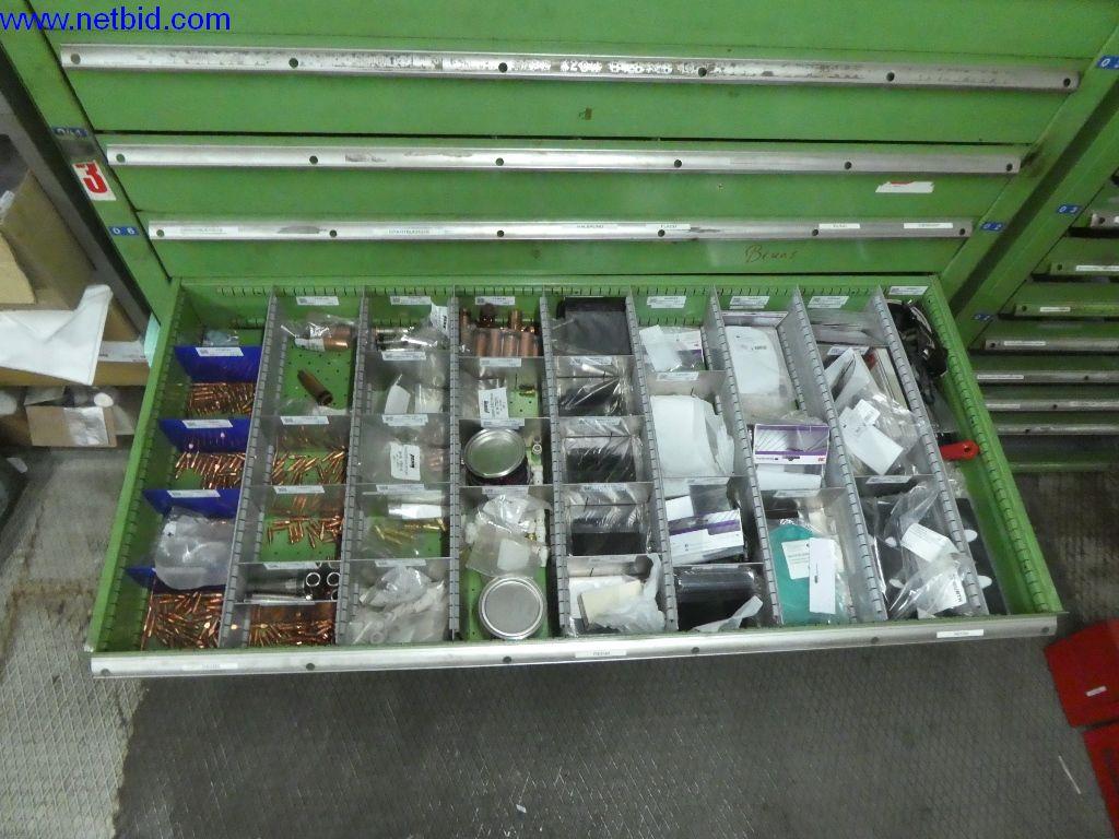 Equipamento operacional e de escritório (construção em aço e metal)-9