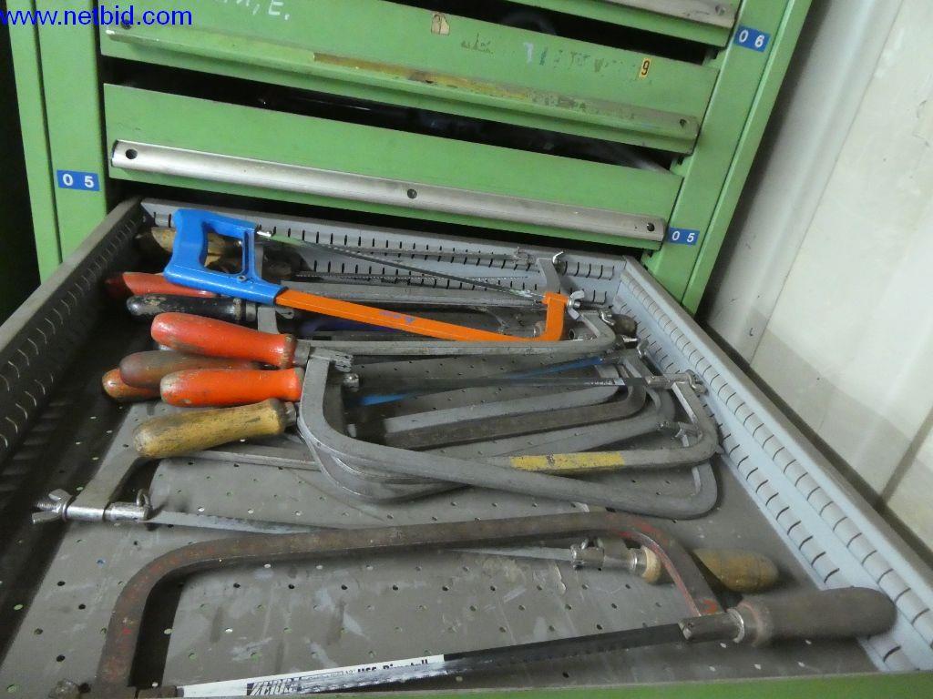 Equipamento operacional e de escritório (construção em aço e metal)-10