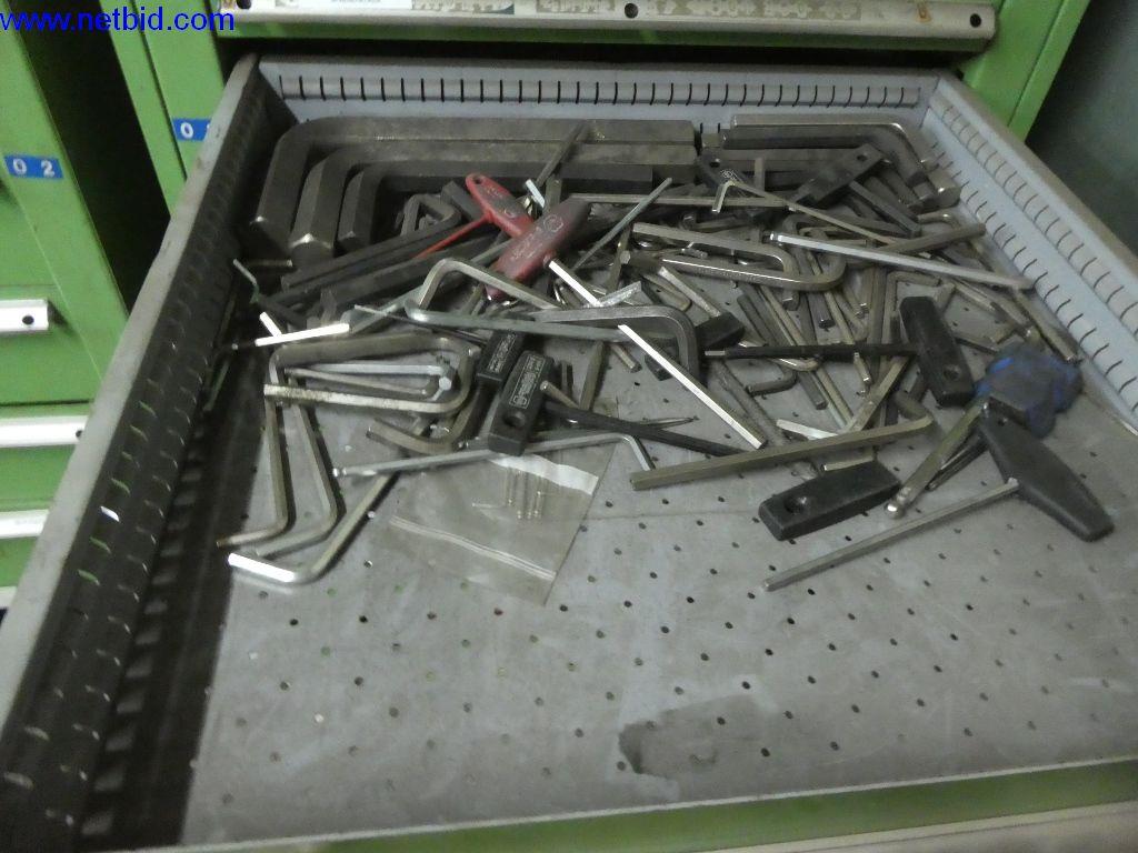 Equipamento operacional e de escritório (construção em aço e metal)-14