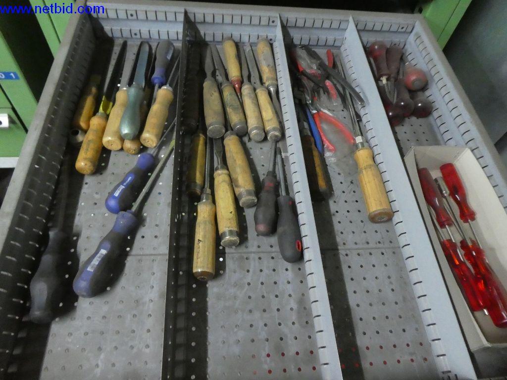 Equipamento operacional e de escritório (construção em aço e metal)-3