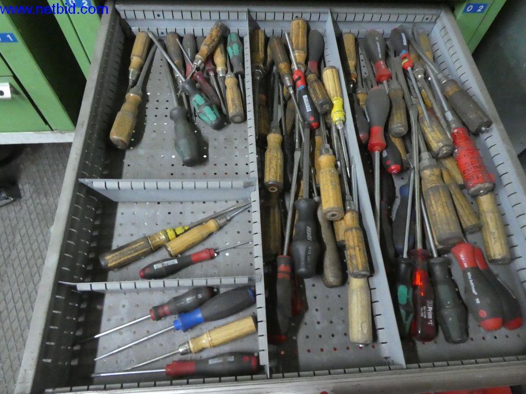 Equipamento operacional e de escritório (construção em aço e metal)-4