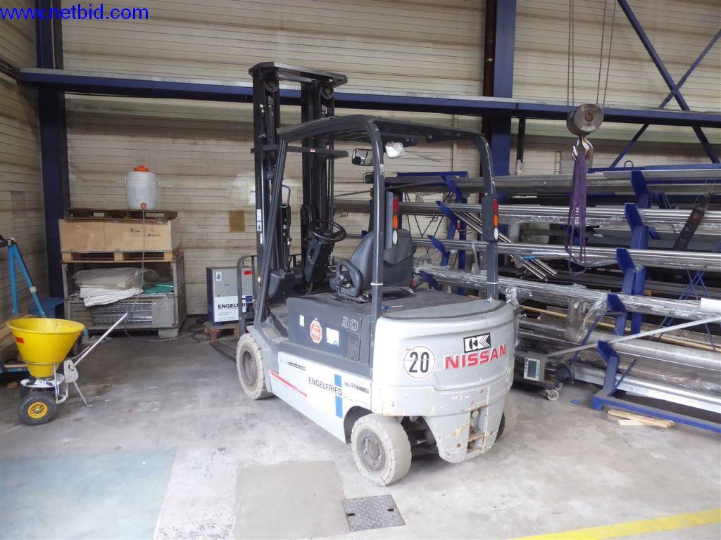 Equipamento operacional e de escritório (construção em aço e metal)-3